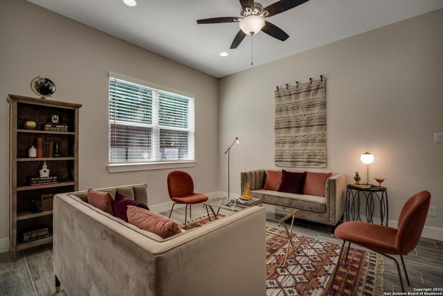 11158 Vance Jackson Rd Unit 3, San Antonio, TX 78230