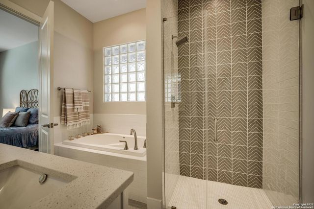 11158 Vance Jackson Rd Unit 3, San Antonio, TX 78230