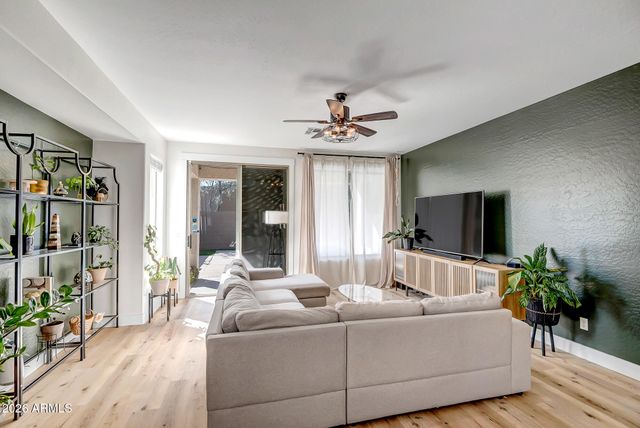 3345 W THOREAU Lane, Anthem, AZ 85086