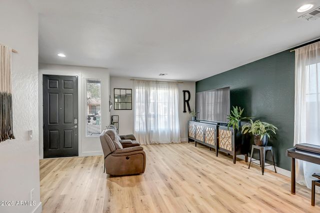 3345 W THOREAU Lane, Anthem, AZ 85086