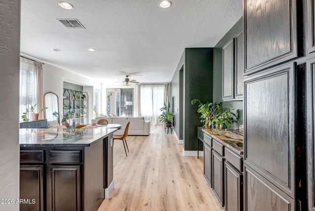 3345 W THOREAU Lane, Anthem, AZ 85086