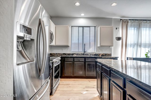 3345 W THOREAU Lane, Anthem, AZ 85086