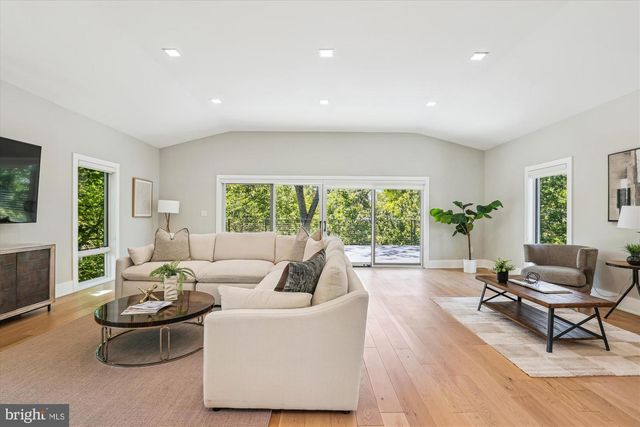 5706 NEVADA AVE NW, Washington, DC 20015