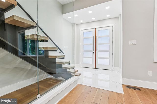 5706 NEVADA AVE NW, Washington, DC 20015