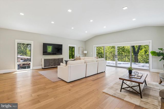 5706 NEVADA AVE NW, Washington, DC 20015