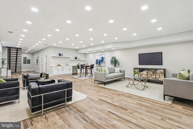 5706 NEVADA AVE NW, Washington, DC 20015