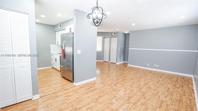 465 SW 86th Ave 208, Pembroke Pines, FL 33025