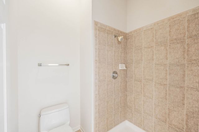 1716 Normandy Woods Court, Grayslake, IL 60030