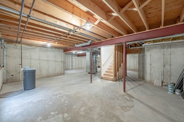 1716 Normandy Woods Court, Grayslake, IL 60030