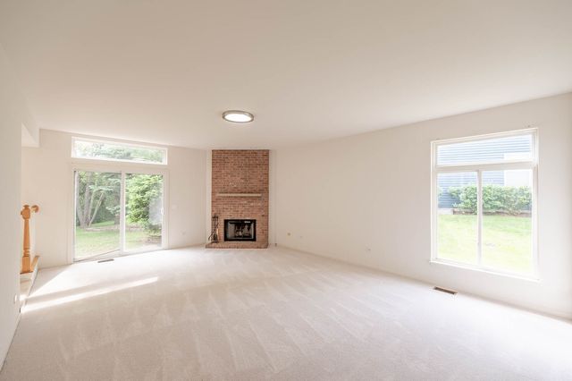 1716 Normandy Woods Court, Grayslake, IL 60030