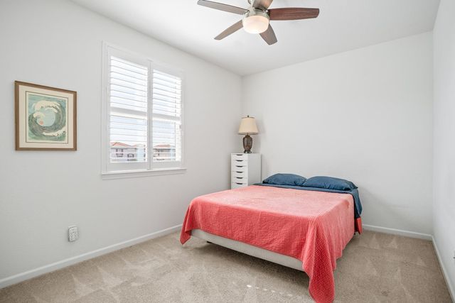 1041 Essington Ln, Roseville, CA 95747