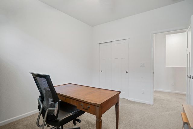 1041 Essington Ln, Roseville, CA 95747