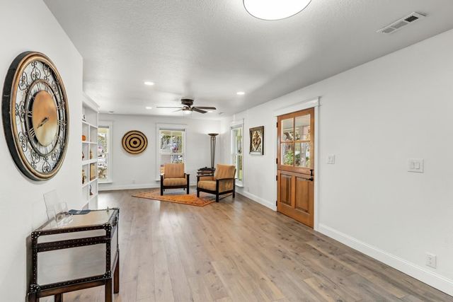 601 Peach Ln, Newcastle, CA 95658