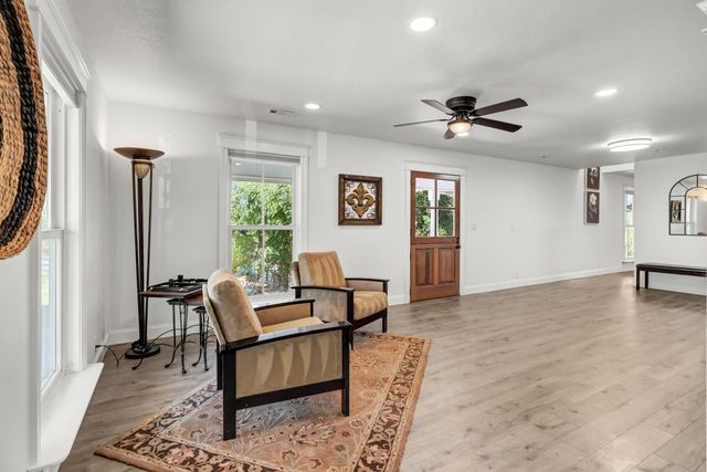 601 Peach Ln, Newcastle, CA 95658
