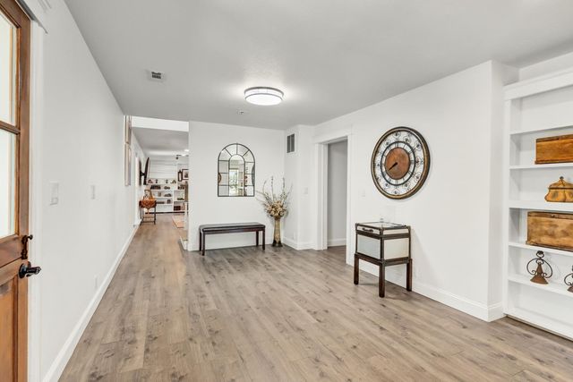 601 Peach Ln, Newcastle, CA 95658