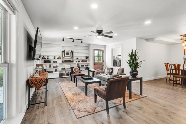 601 Peach Ln, Newcastle, CA 95658
