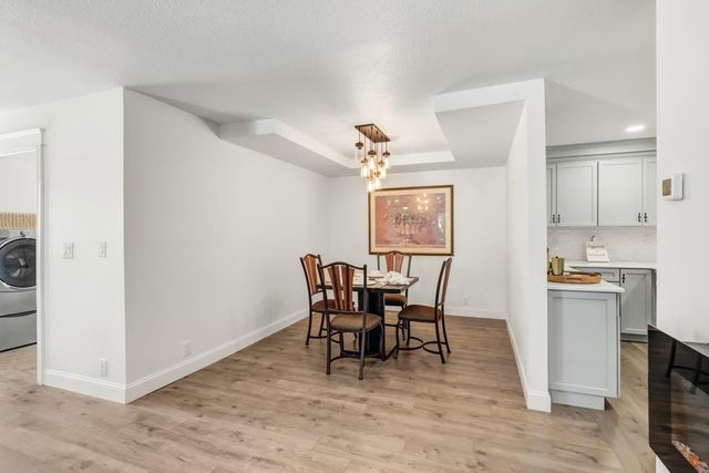 601 Peach Ln, Newcastle, CA 95658