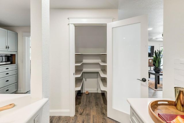 601 Peach Ln, Newcastle, CA 95658