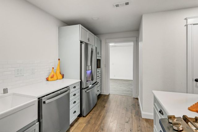601 Peach Ln, Newcastle, CA 95658