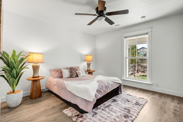 601 Peach Ln, Newcastle, CA 95658