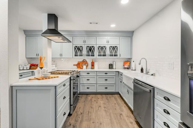 601 Peach Ln, Newcastle, CA 95658