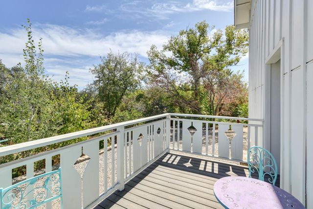 601 Peach Ln, Newcastle, CA 95658