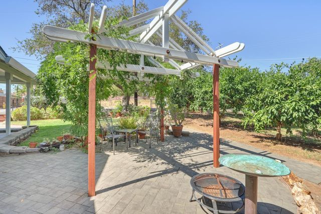601 Peach Ln, Newcastle, CA 95658