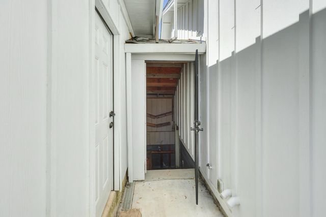 601 Peach Ln, Newcastle, CA 95658