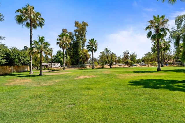 7207 E Bremer Avenue, Fresno, CA 93737