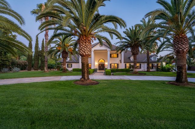 7207 E Bremer Avenue, Fresno, CA 93737