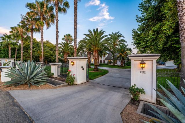 7207 E Bremer Avenue, Fresno, CA 93737