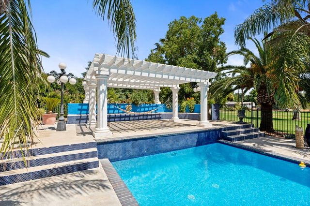 7207 E Bremer Avenue, Fresno, CA 93737