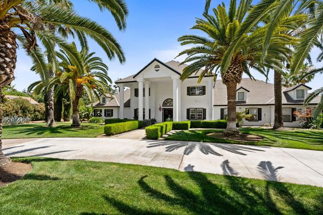 7207 E Bremer Avenue, Fresno, CA 93737