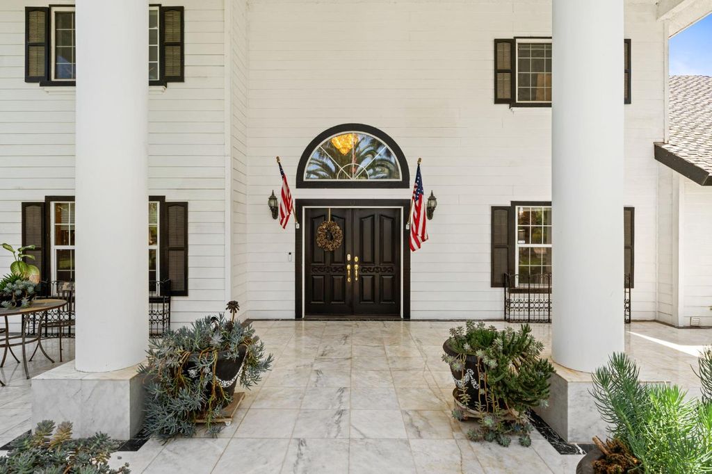 Image 12 of property listing at 7207 E Bremer Avenue, Fresno, CA 93737