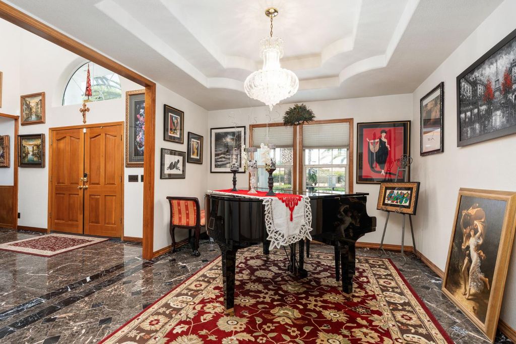 Image 21 of property listing at 7207 E Bremer Avenue, Fresno, CA 93737