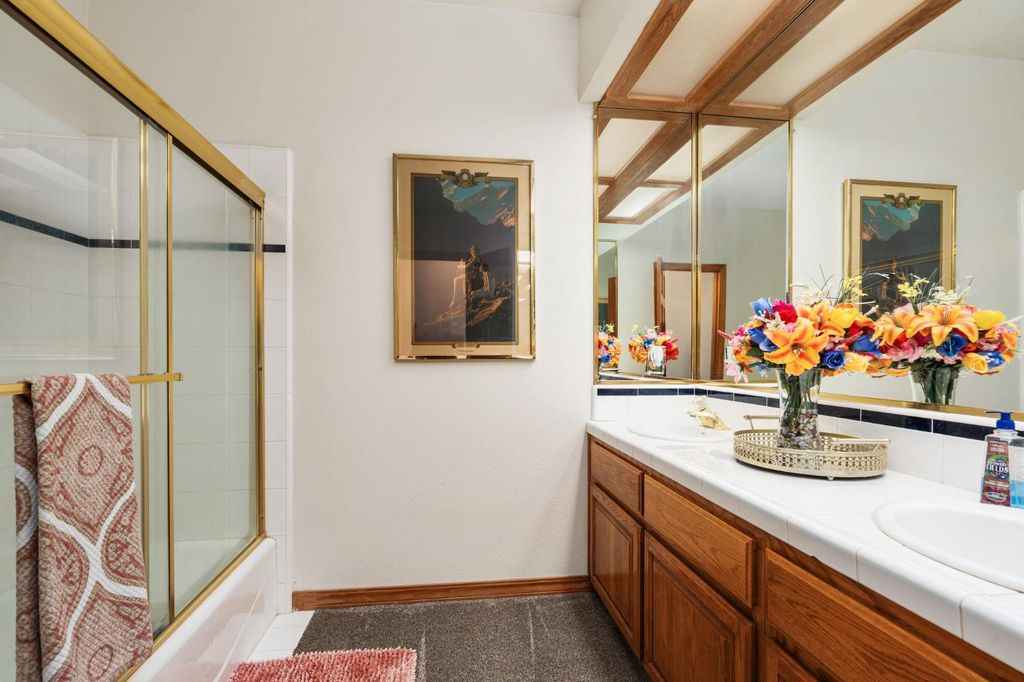 Image 35 of property listing at 7207 E Bremer Avenue, Fresno, CA 93737