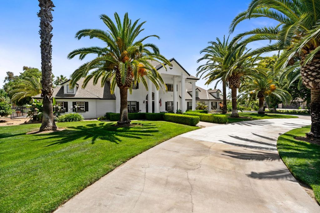 Image 6 of property listing at 7207 E Bremer Avenue, Fresno, CA 93737