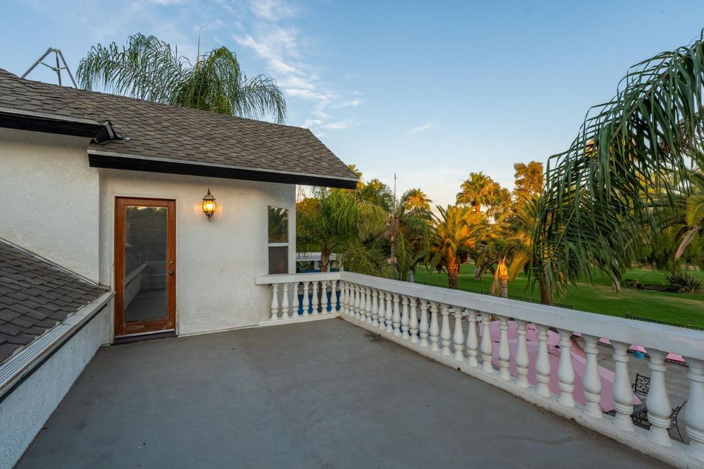 Image 79 of property listing at 7207 E Bremer Avenue, Fresno, CA 93737