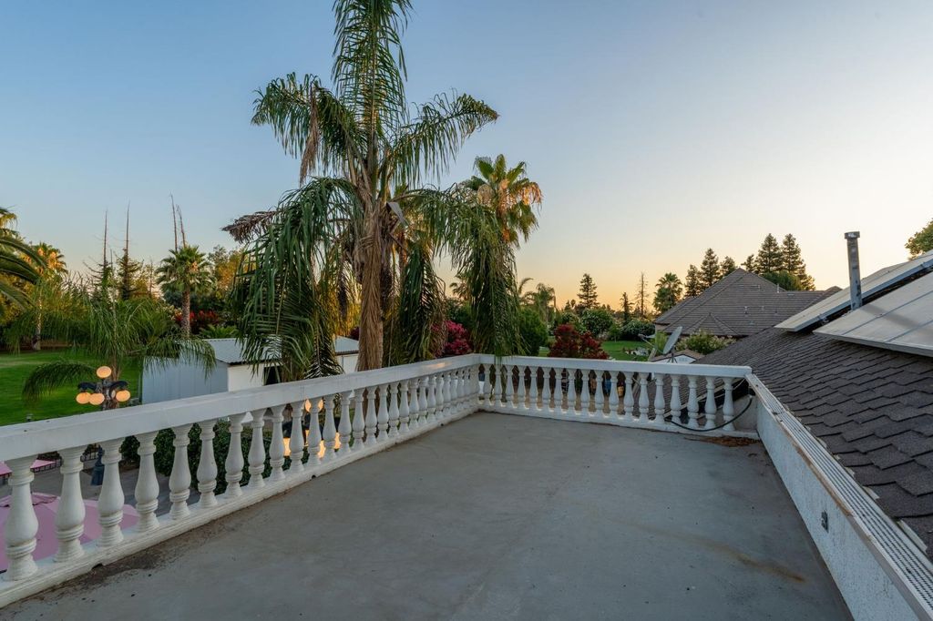 Image 82 of property listing at 7207 E Bremer Avenue, Fresno, CA 93737