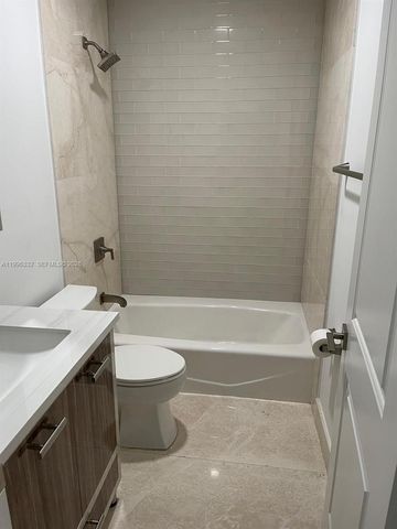 19265 E Saint Andrews Dr, Hialeah, FL 33015