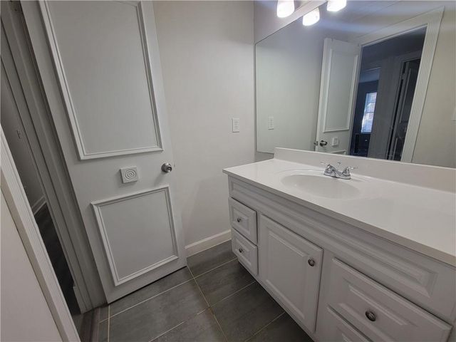 1309 Natchez Trace, Atlanta, GA 30350