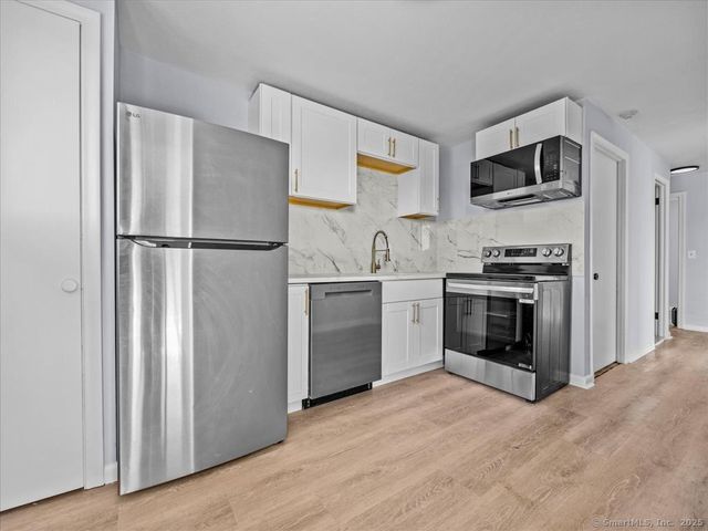 98 Carlton Street 101, New Britain, CT 06053