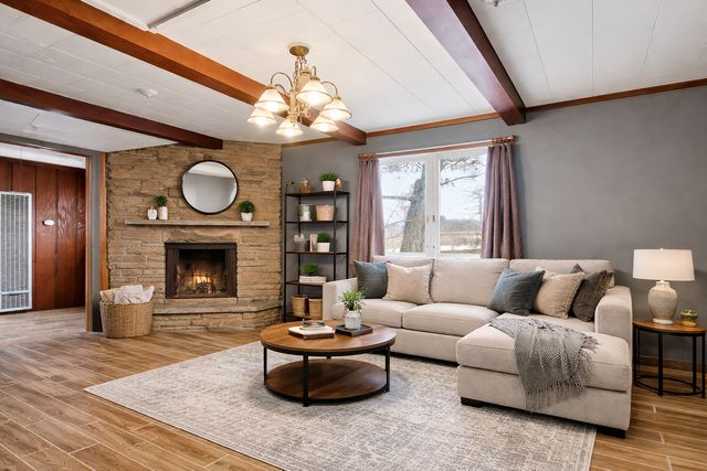 4320 Lakewood Road, Mchenry, IL 60050