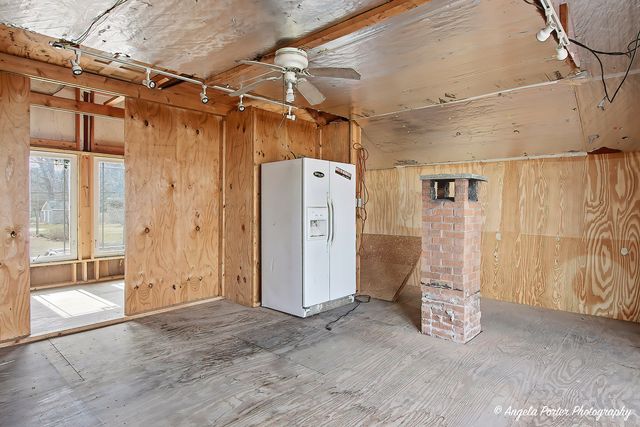 4320 Lakewood Road, Mchenry, IL 60050