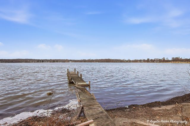 4320 Lakewood Road, Mchenry, IL 60050