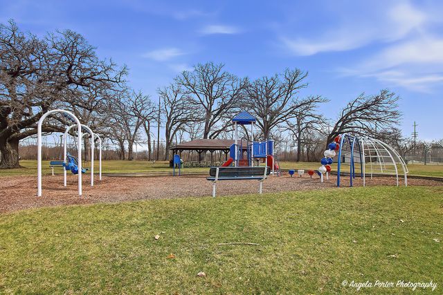 4320 Lakewood Road, Mchenry, IL 60050