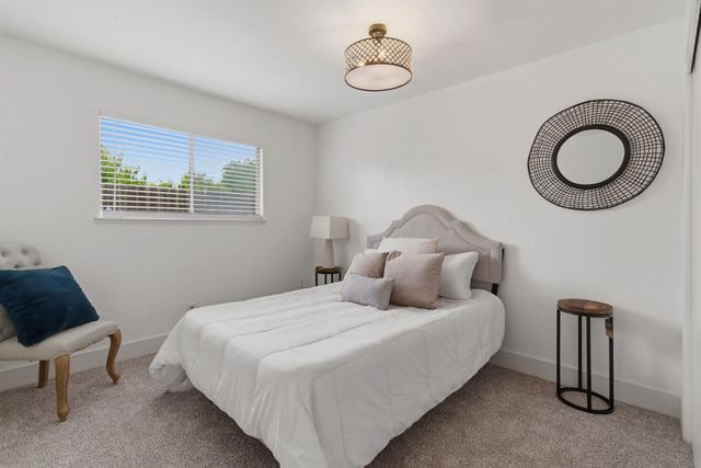 1264 Parkview St, Manteca, CA 95337