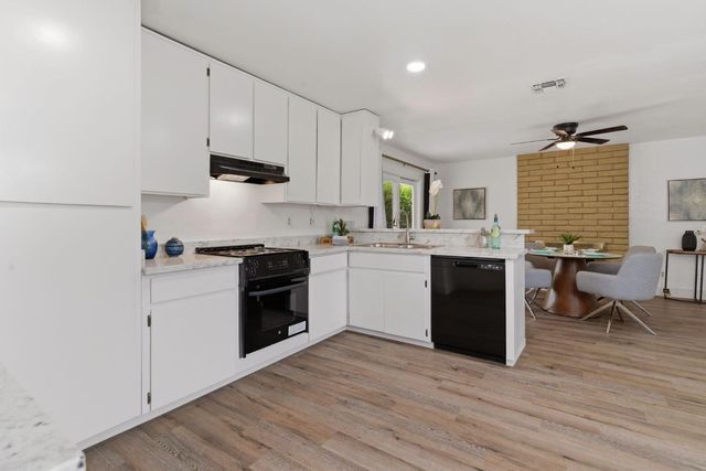1264 Parkview St, Manteca, CA 95337