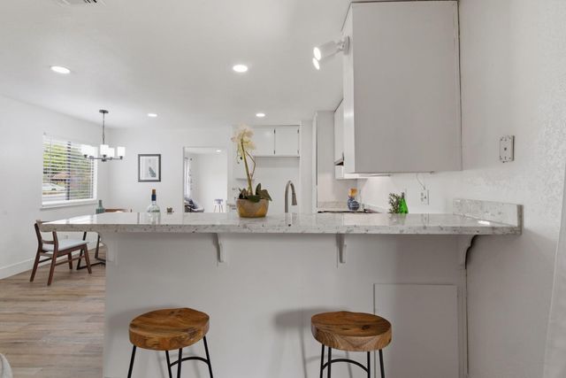 1264 Parkview St, Manteca, CA 95337