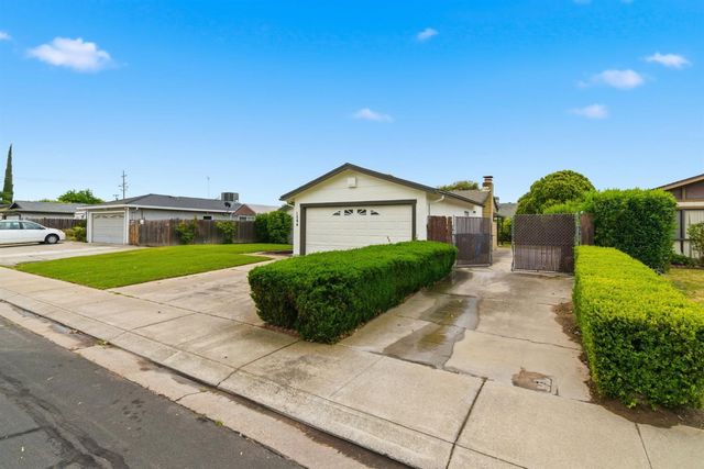 1264 Parkview St, Manteca, CA 95337